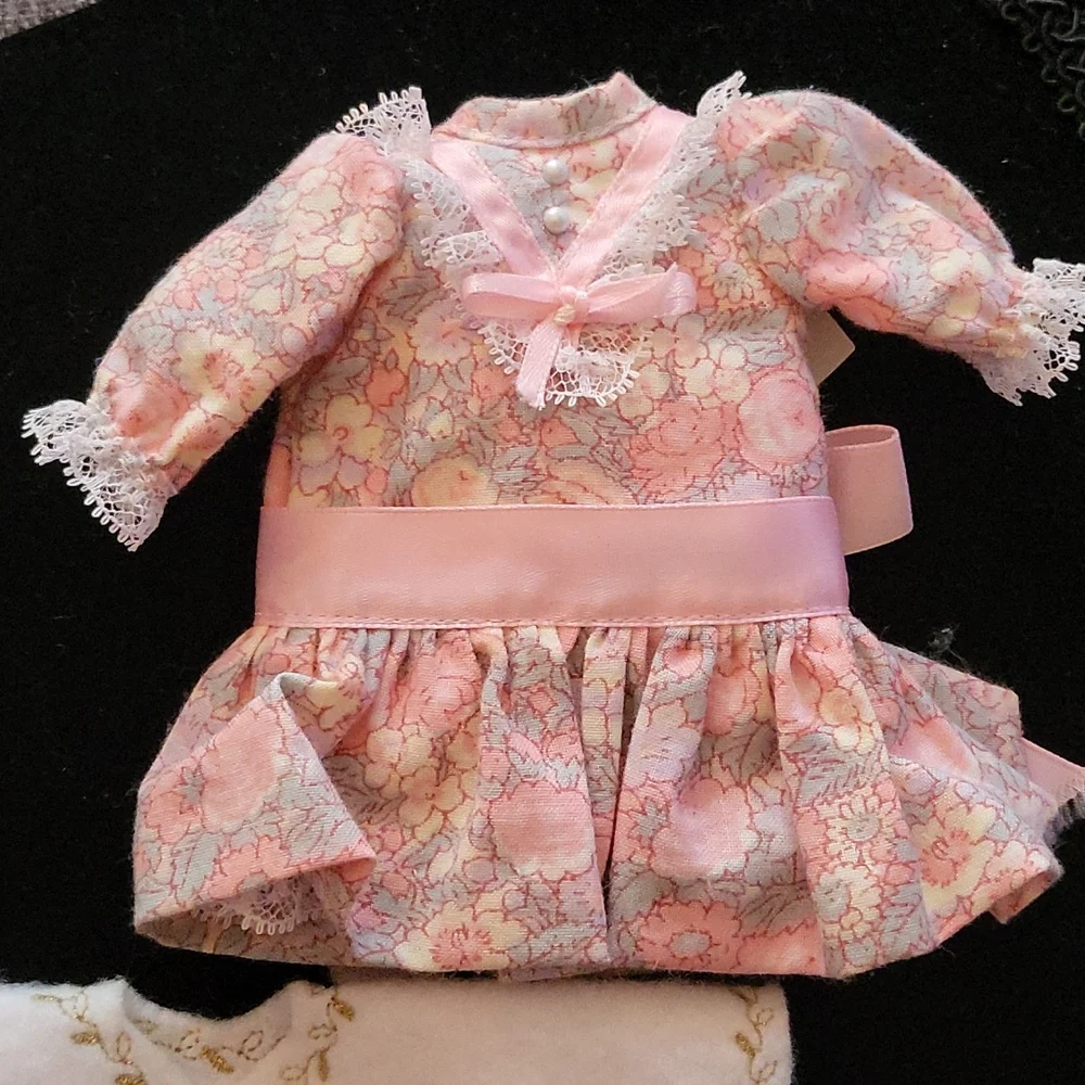 Vintage baby doll clothes - Picture 1 of 7